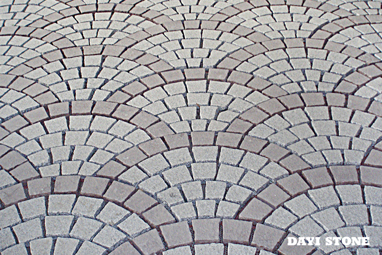 Cubes on Net Light Grey Granite G603 & PT-Red Granite Top flamed edges split bottom sawn 74x46x3cm - Dayi Stone